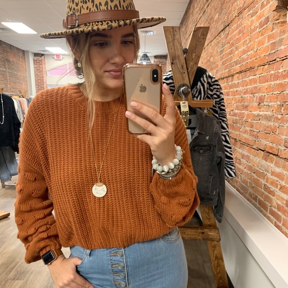 Meet your Posher, Nicole - Picture 2 of 3